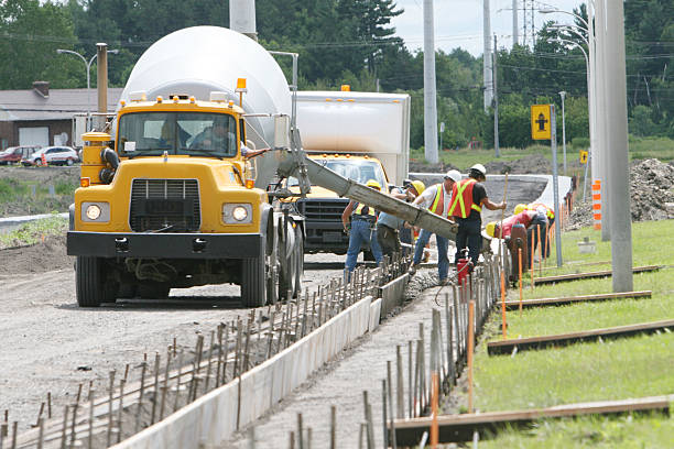 Best Concrete Sidewalk Installation in Lewistown, IL